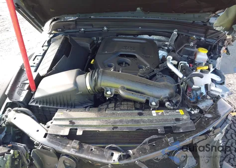 2025 Jeep Wrangler 4-Door Rubicon 4X4 z USA, uszkodzony, nr VIN 1C4RJXFN0SW512857